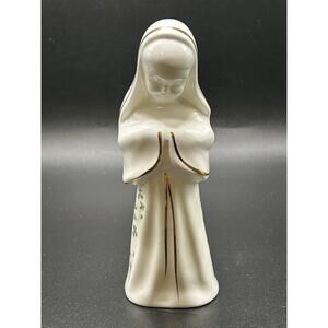 EUC Royal Tara Fine Bone China Praying Nun Figurine with Shamrocks & Gold Trim